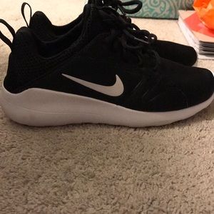 Nike Roche